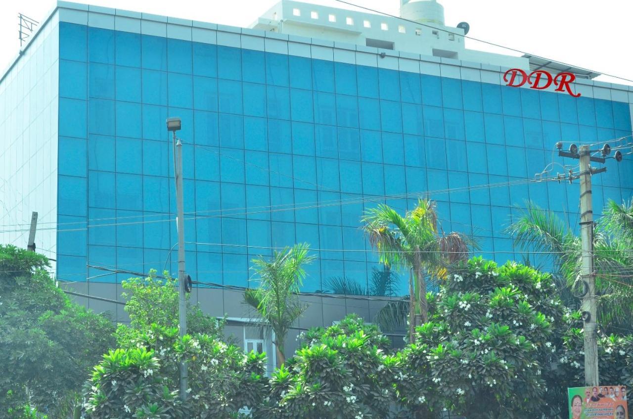Ddr Hotel Residency Gurgaon Extérieur photo