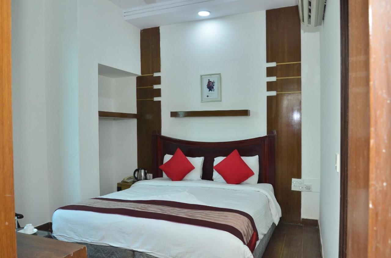 Ddr Hotel Residency Gurgaon Extérieur photo