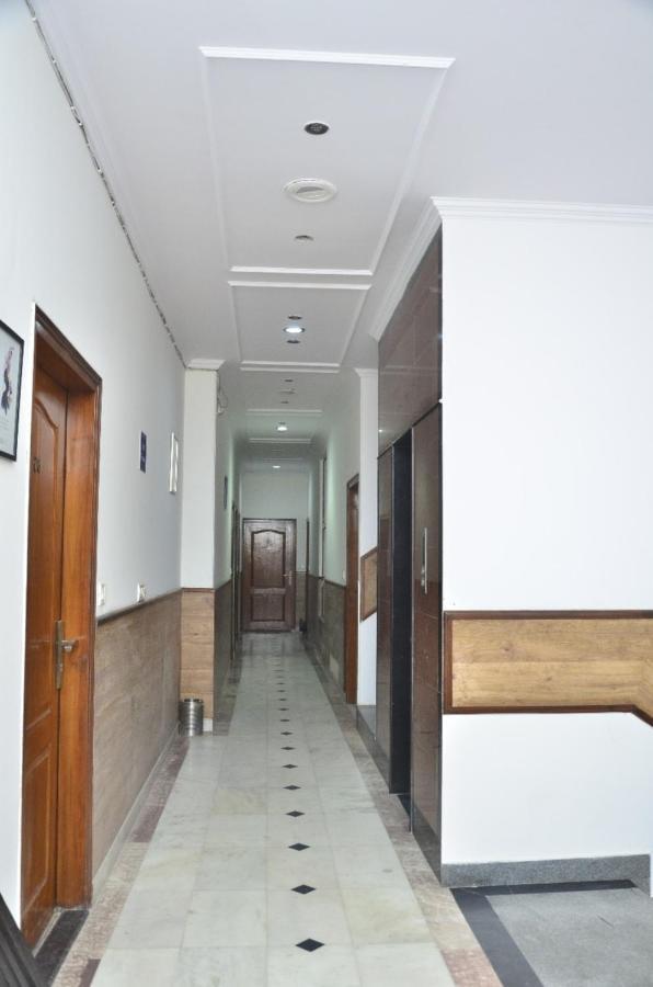 Ddr Hotel Residency Gurgaon Extérieur photo