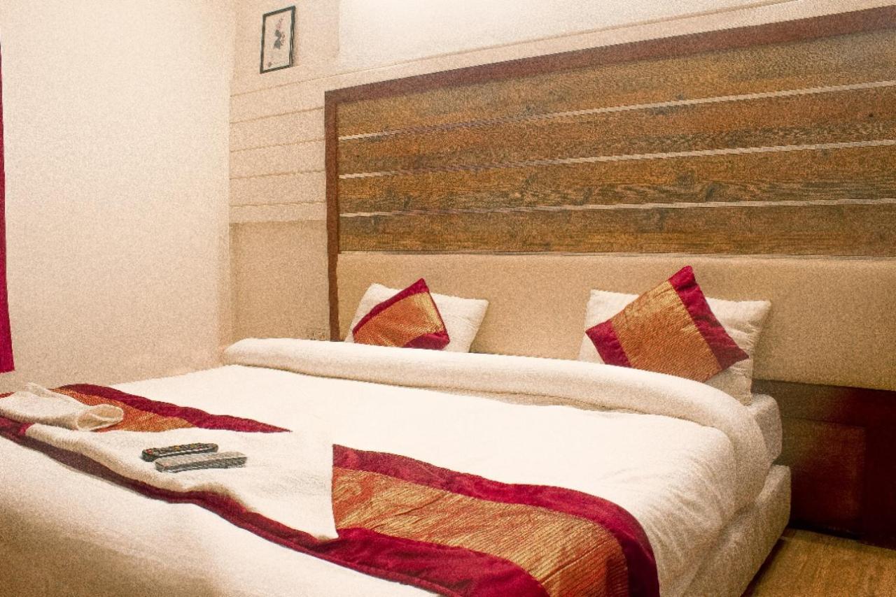 Ddr Hotel Residency Gurgaon Extérieur photo