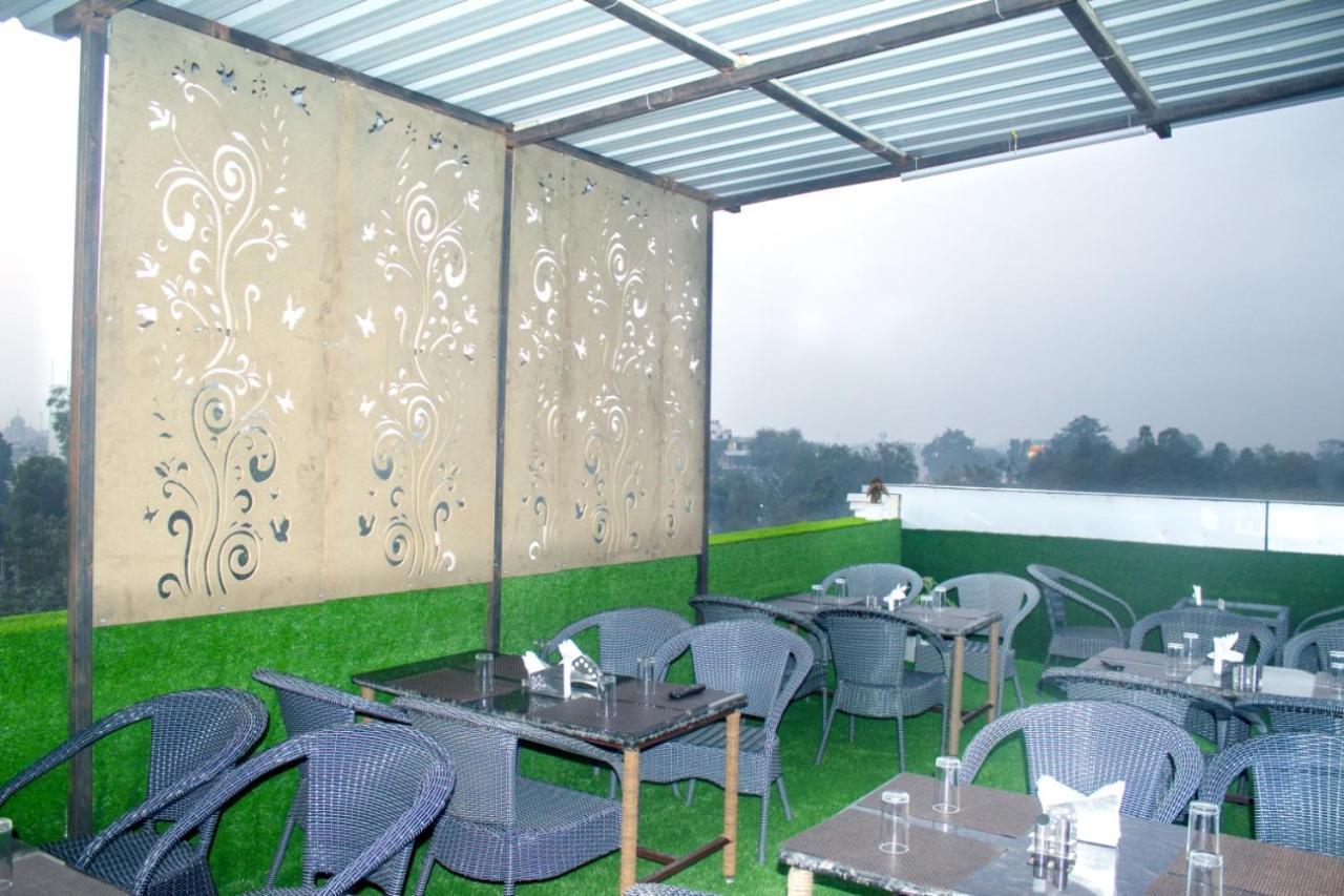 Ddr Hotel Residency Gurgaon Extérieur photo