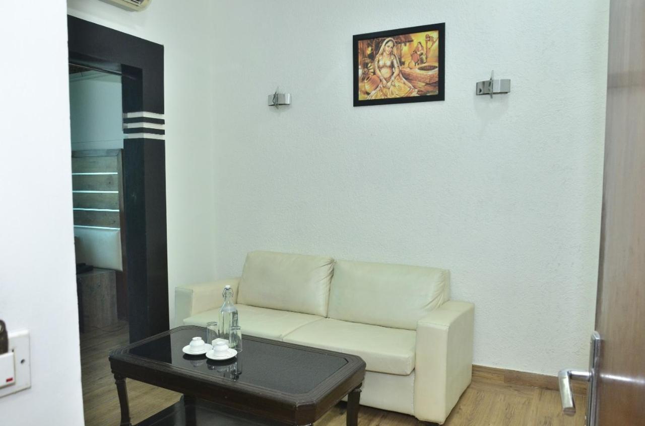 Ddr Hotel Residency Gurgaon Extérieur photo